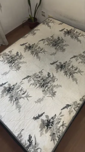 Cama casal simples de molas ensacadas