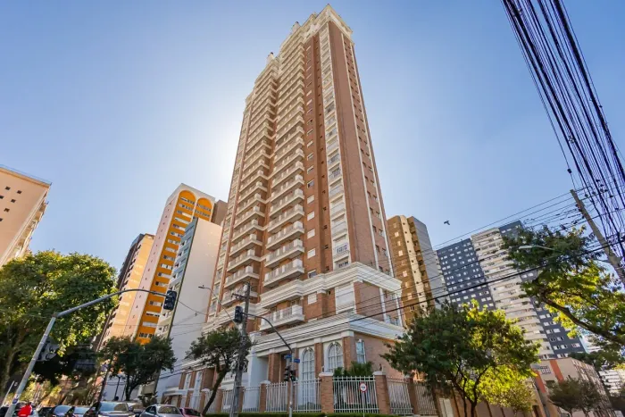 Apartamento para Venda em Curitiba, Centro, 3 dormitórios, 1 suíte, 4 banheiros, 2 vagas
