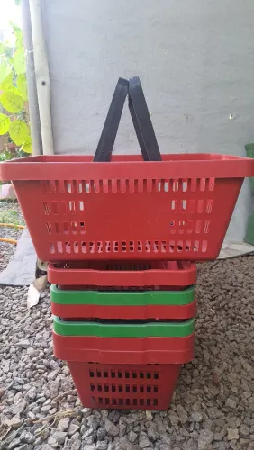 Cesta de plástico