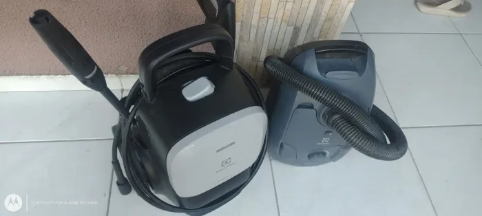 Lavadora Eletrolux e aspirador