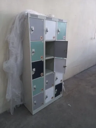 Ropeiro de 15 portas novo de 1600 por 1100.