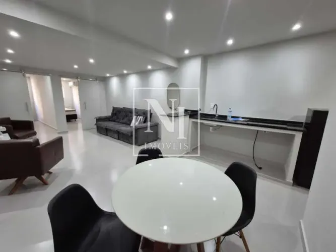 APARTAMENTO 2 QUARTOS NO BAIRRO DE COPACABANA