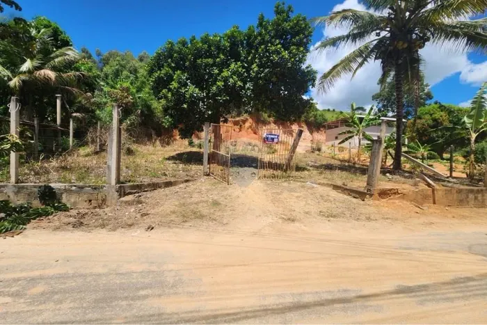 Terreno de 900m2 no distrito do Gomes em Itapemirim