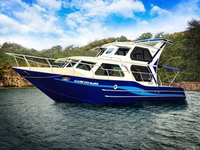 FLY - ALLURE DOS PAMPAS/MOTOR VOLVO PENTA 380hp