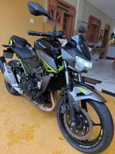 KAWASAKI Z400 23/23 14MIL KM