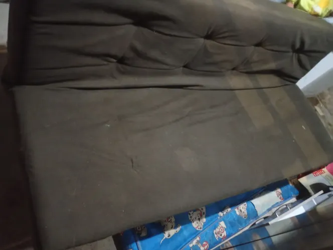 Sofá cama de 3 lugares.