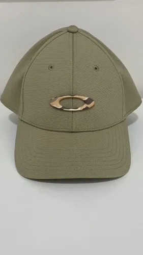 Boné Original Oakley Tincan Cap verde com um ícone de elipse camuflado