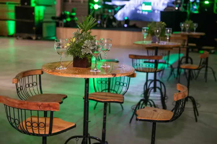 Mesa bistrô jogo 4 banquetas