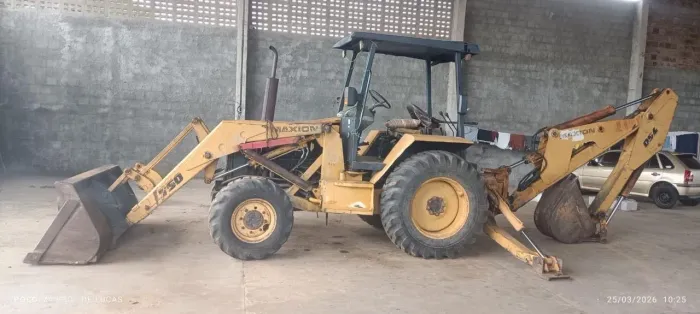 Trator Maicon 750 