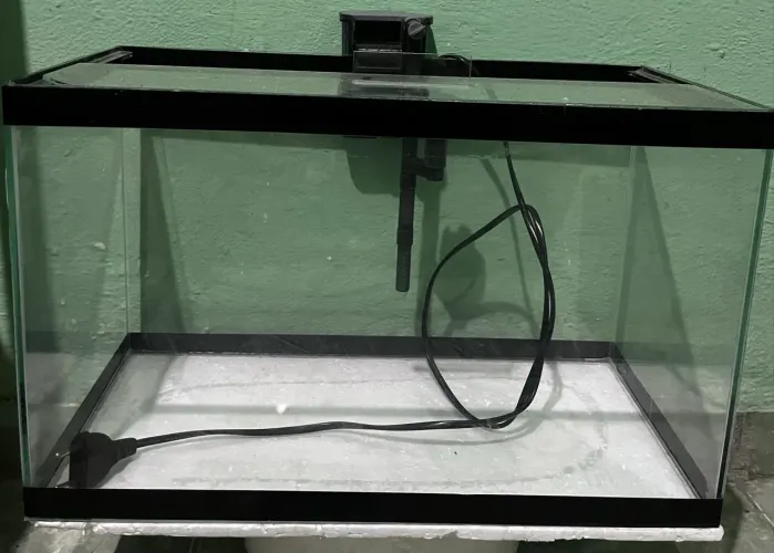 Conjunto Vidro de Aquarismo 20L + Sistema de Filtragem externo