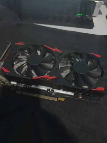 RX 580 (PAROU DE LIGAR)