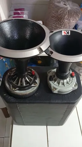 2 corneta d250 , preço 250,00