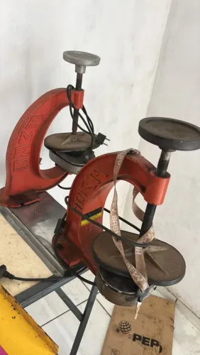 Máquina de REMENDO e COMPRESSOR de 120 litros