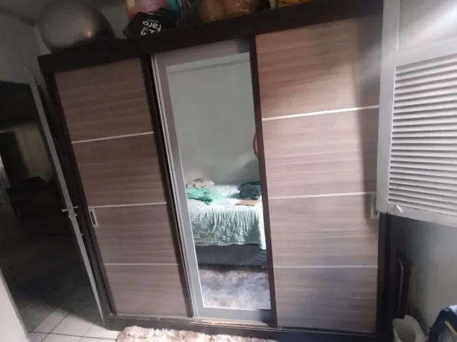 Vendo guarda roupa