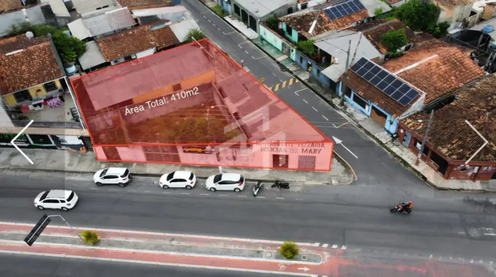 Vendo urgente Imóvel esquina com casa e pontos. 
