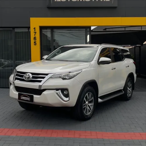 Toyota Hilux SW4 SRX 4X4 2.8 TDI 16V Dies. Aut. 2018