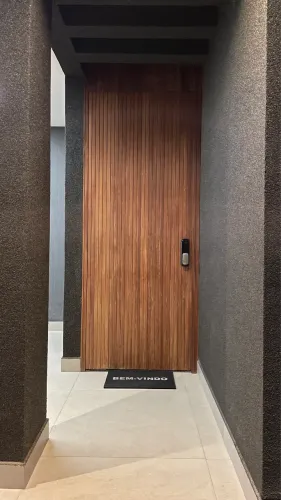 Portas para entrada de casas em Madeira Nobre Jatobá Maciço - Sob encomenda