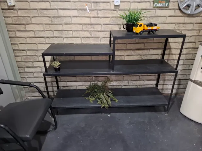 Vendo bancada de ferro .