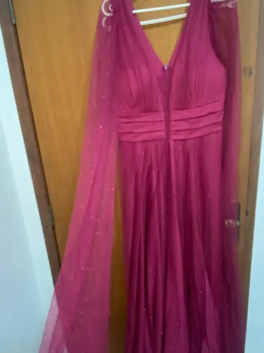 Vestido de festa rosa plus size