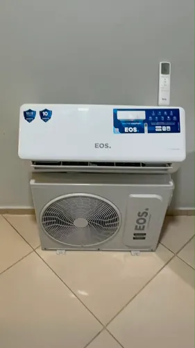 Ar condicionado 9mil btus convencional (já com instalação).