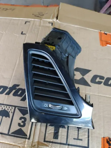 Difusor Esquerdo Painel Hyundai Azera 2014