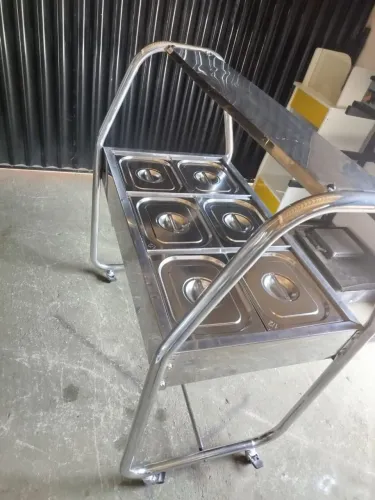 Cuba quente de 6 cubas toda no inox marca Venâncio, as tampas todas novas 