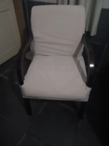 Um conjunto pra seu ambiente ( sofá + poltrona )