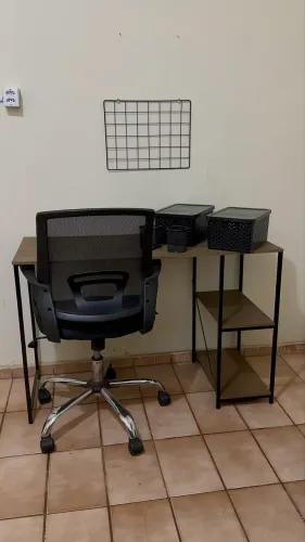 Mesa completa estudos ou escritório