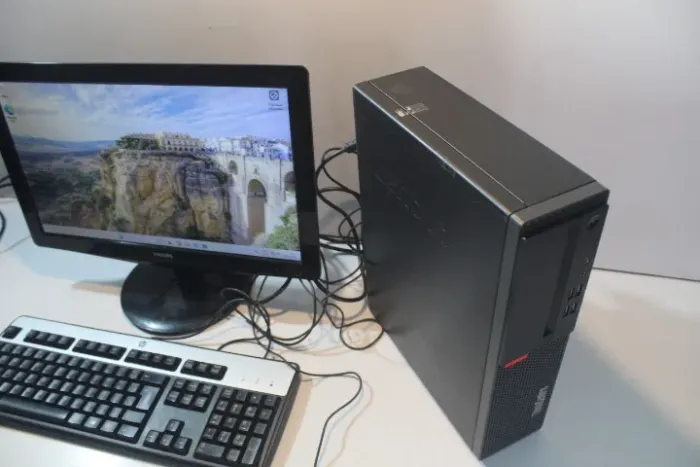 PC Lenovo i5 - SSD - 8GB RAM Corporativo completaço