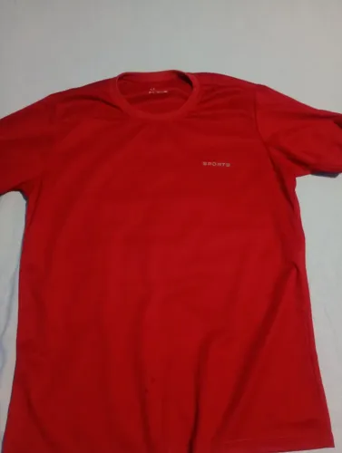 Camisa esportiva, tamanho M
