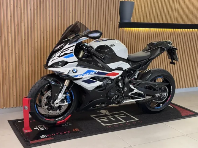 BMW S 1000 RR M Carbon 2024