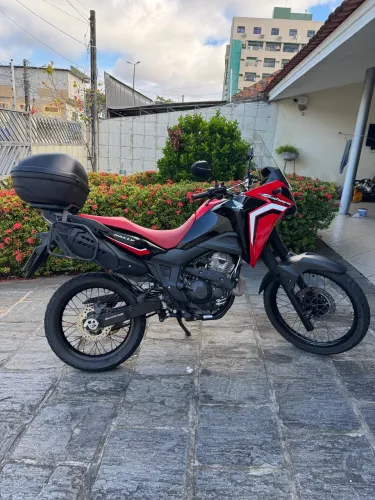 Sahara 300 Rally moto impecável