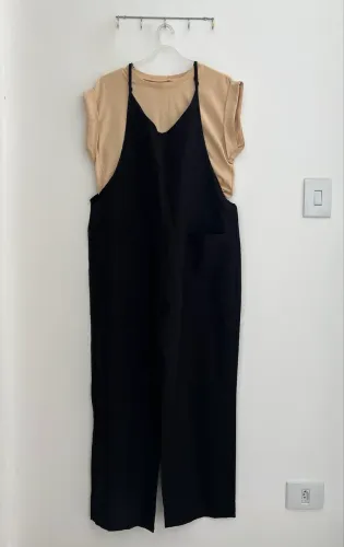 Macacão preto