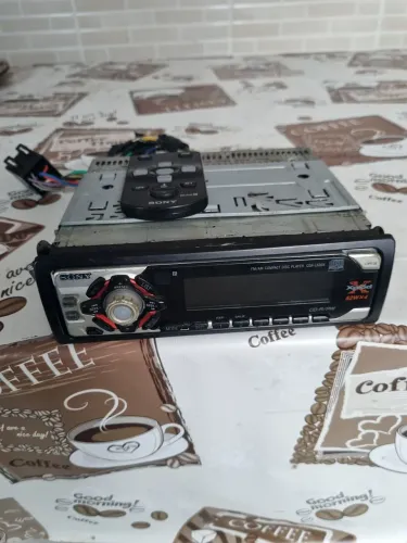 Rádio CD SONY Xplod com controle