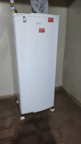 Vendo geladeira fogão tanquinho stante 