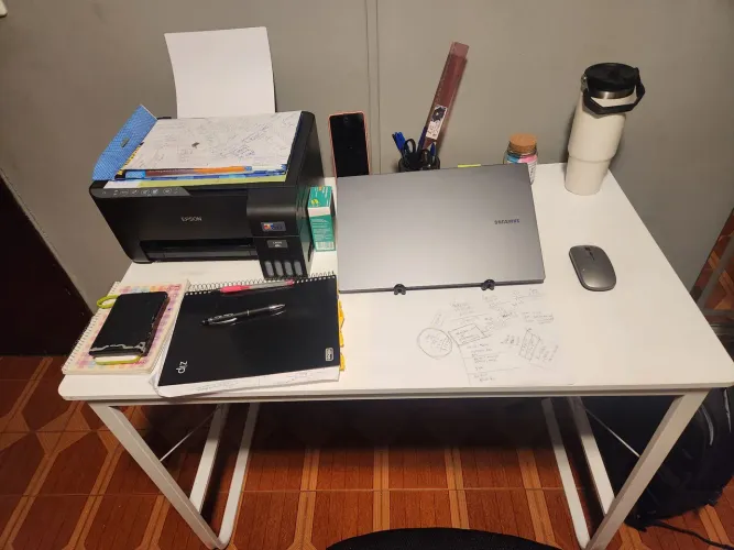 Mesa de escritório/escrivaninha