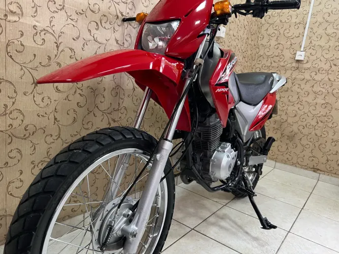 Vende-se BROS 150 ES