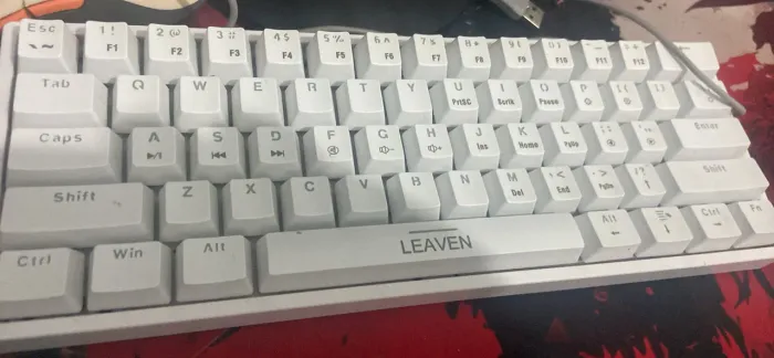 Vendo teclado mecânico 60% rgb