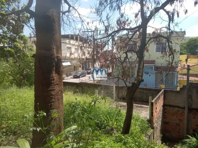 IMÓVEL COM ÁREA DE 1.020m², IDEAL PARA CONSTRUTORES, IGREJAS, SALÃO DE FESTAS.