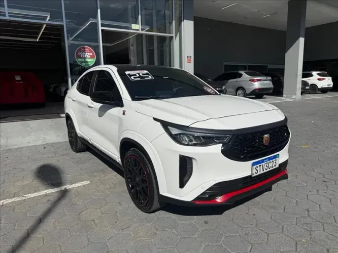 Fiat Fastback Abarth Turbo Flex 1.3 Aut. 2025