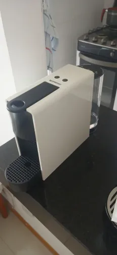 Maquina Nespresso.