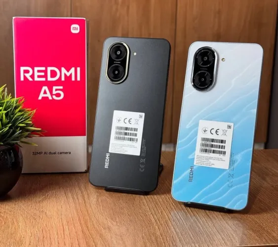 Telefone Redmi A5 - preto e verde com 128gb / 4 ram a pronta entrega !!