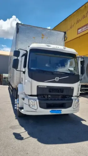 Volvo Vm 270 Bau Alongado 11.60 Metros 85M³