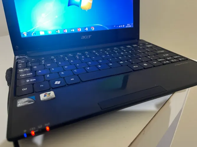Mini notebook Acer 750Gb Hdd Win7 pacote office