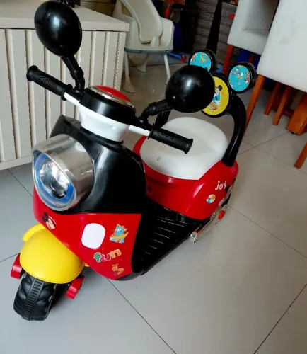 VENDO moto elétrica infantil