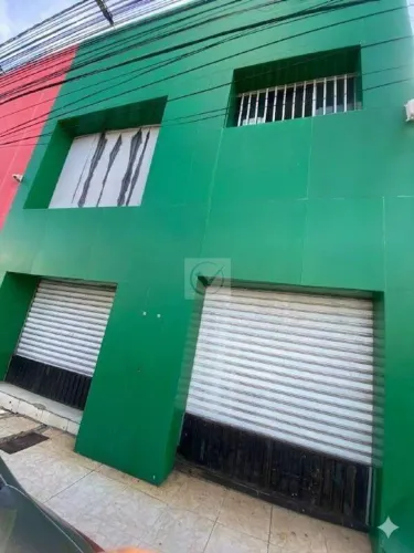 Prédio Comercial no Centro: Localização Privilegiada e Ampla Infraestrutura