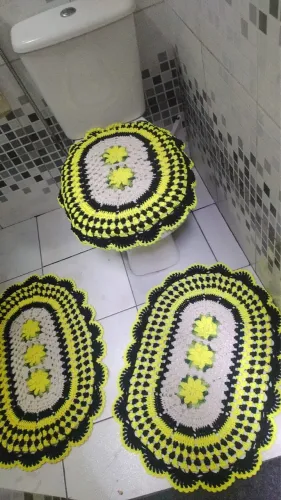 Conjunto de banheiro em crochê