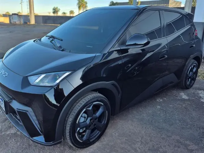 BYD Dolphin EV (Elétrico) 2025