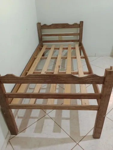 Cama solteiro