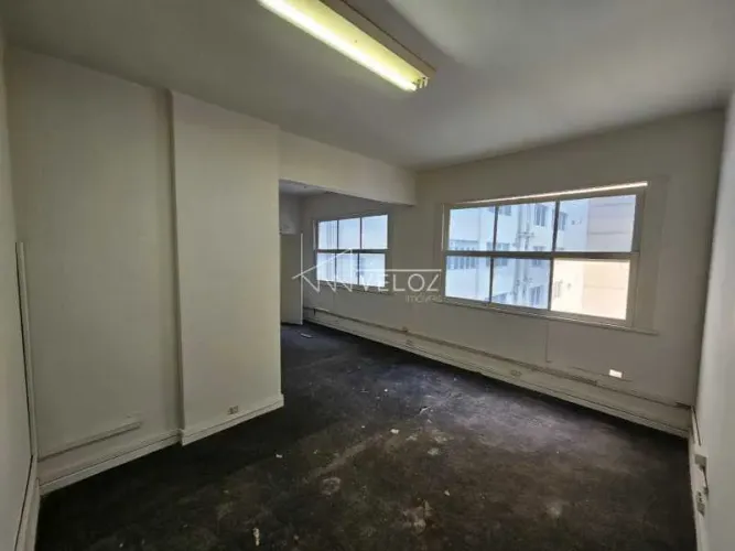 Sala : / Comercial / Centro
